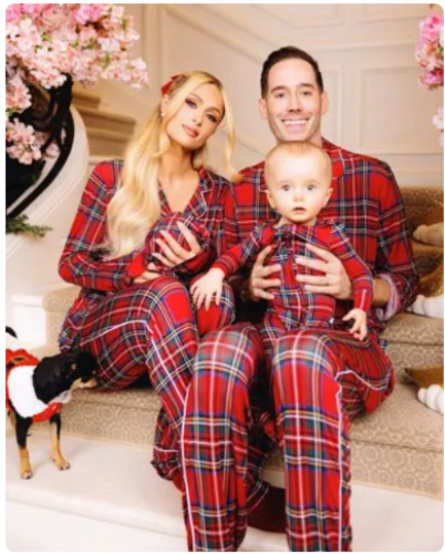 Paris Hilton Posing With Her Kids On Christmas Season