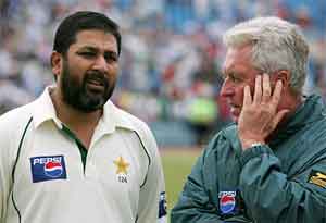 Icc Cricket Worldcup 2011 Do Not Forget Bob Woolmer If Won Says Ex Pakistani Captain Inzamam Ul Haq