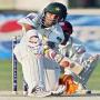 Imran Farhat becomes the fouth pakistani cricketer who bat carried in a test match
